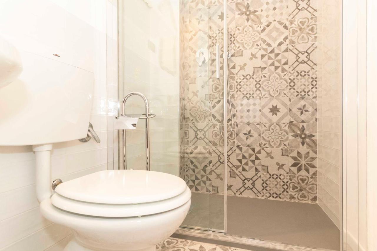 טורינו Santa Chiara Apartment Near Piazza Statuto מראה חיצוני תמונה
